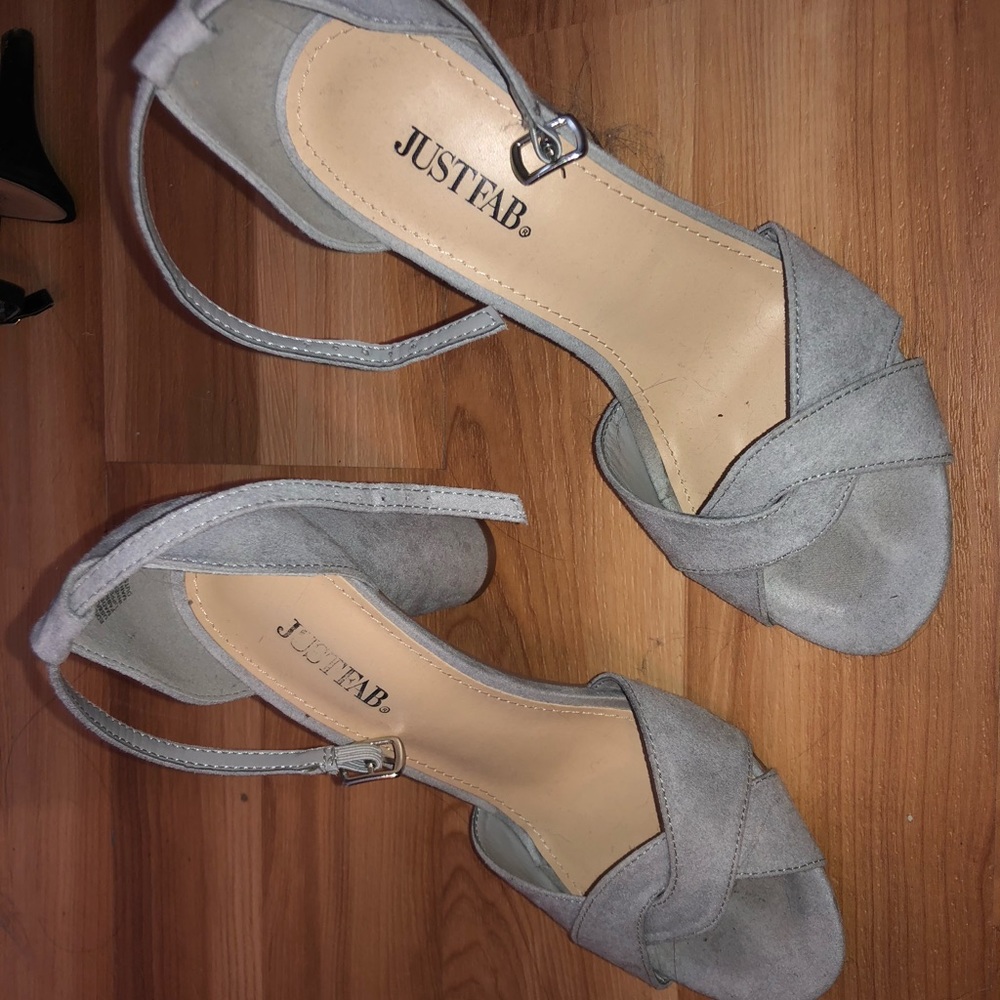 Like New Gray Heels